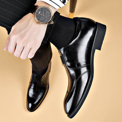 2025 new men's leather sports shoes